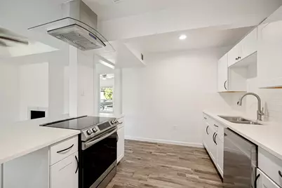 4317 Hartford Street #204, Dallas, TX 75219 - Photo 7