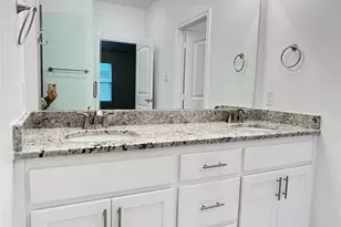 702 Moseley Ln, Greenville, TX 75402 - Photo 11