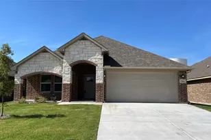 704 Tippit Ln, Greenville, TX 75402 - Photo 1