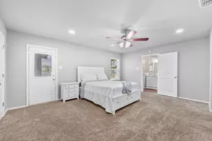 1801 Alexander Dr, Waxahachie, TX 75165 - Photo 9