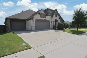 213 Oakcrest Dr, Justin, TX 76247 - Photo 37
