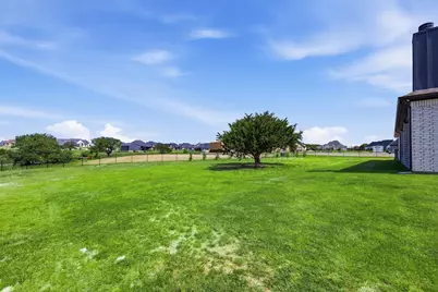 901 Medaris Way, Azle, TX 76020 - Photo 31
