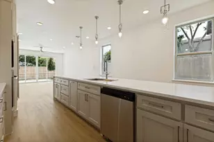 2416 Pennsylvania Ave, Dallas, TX 75215 - Photo 11