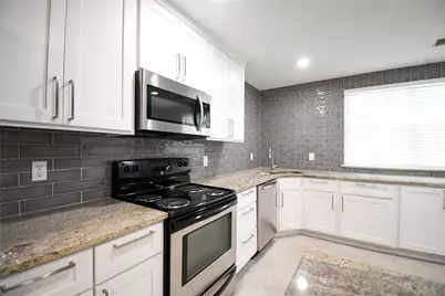 3430 Princeton, Irving, TX 75062 - Photo 3