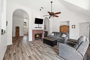 7 Equestrian Ct, Mansfield, TX 76063 - Photo 17