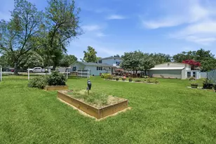 206 E North St, Aubrey, TX 76227 - Photo 35
