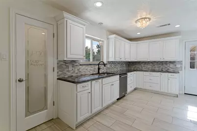 2 Rolling Hills Circle, Denton, TX 76205 - Photo 15