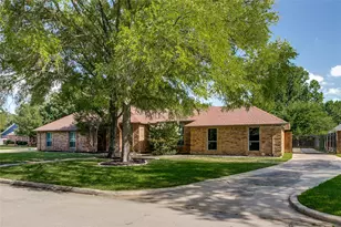 2 Rolling Hills Cir, Denton, TX 76205 - Photo 3