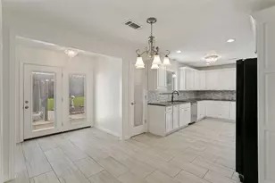 2 Rolling Hills Cir, Denton, TX 76205 - Photo 11