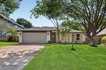 2116 Brooklake Street W, Denton, TX 76207 - Photo 1