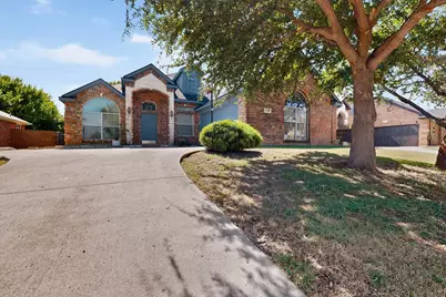 2201 Trickling Creek Drive, Garland, TX 75041 - Photo 3