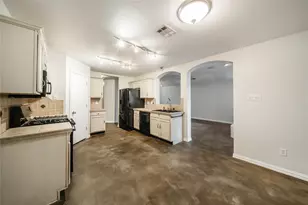 2211 Lilac Cir, McKinney, TX 75071 - Photo 9