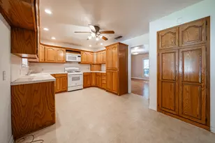 1758 McCraken St, Abilene, TX 79602 - Photo 15