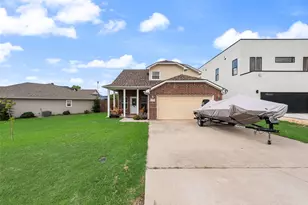 7622 W Shore Dr, The Colony, TX 75056 - Photo 3