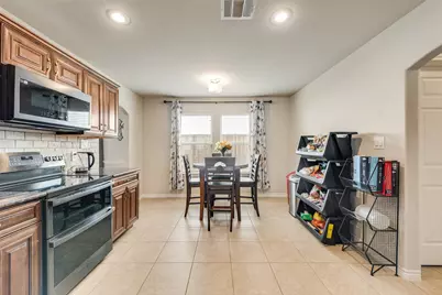7622 W Shore Drive, The Colony, TX 75056 - Photo 9