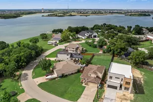 7622 W Shore Dr, The Colony, TX 75056 - Photo 5