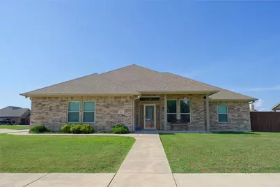 318 E 4th Street, Lindsay, TX 76250 - Photo 1