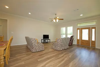 318 E 4th Street, Lindsay, TX 76250 - Photo 7
