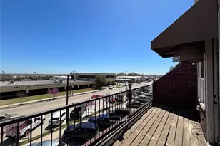 251 S Mill St, Lewisville, TX 75057 - Photo 27