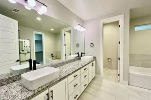 251 S Mill St, Lewisville, TX 75057 - Photo 11
