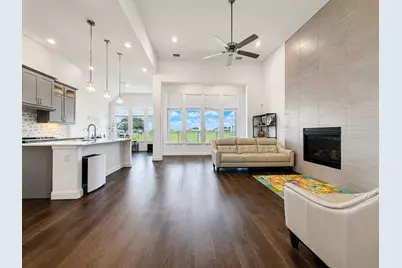 17293 Texas Pistache Drive, Dallas, TX 75252 - Photo 9