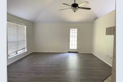 621 Phillips Drive, Coppell, TX 75019 - Photo 5