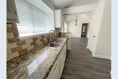 621 Phillips Drive, Coppell, TX 75019 - Photo 9