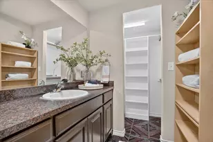 3813 N Eugene Ct, Irving, TX 75062 - Photo 15