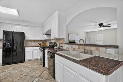 [Address not provided], Irving, TX 75062 - Photo 11