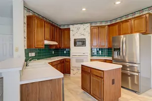 3100 Riverside Dr, Carrollton, TX 75007 - Photo 7