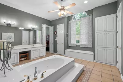 5612 Equestrian Court, Granbury, TX 76049 - Photo 23