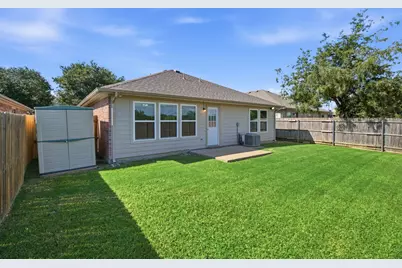 8475 Widgeon Way, Dallas, TX 75249 - Photo 35
