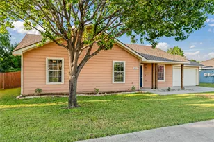 2813 Dana Ln, Denton, TX 76209 - Photo 1