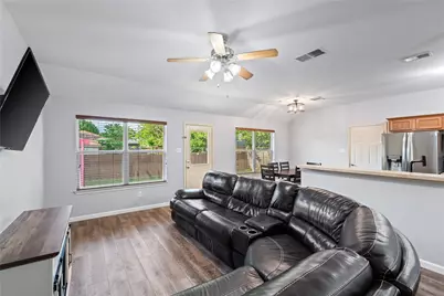 2813 Dana Lane, Denton, TX 76209 - Photo 5