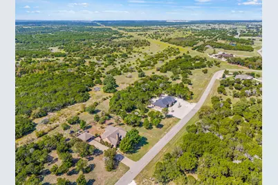 8032 Leven Links Street, Cleburne, TX 76033 - Photo 7