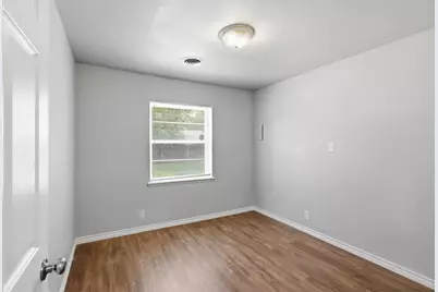 2114 Brookshire Street, Arlington, TX 76010 - Photo 17