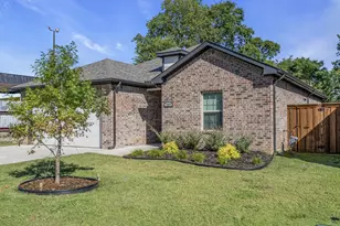 121 W Morton St, Denison, TX 75021 - Photo 3