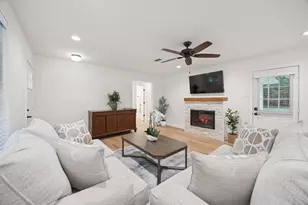 208 E 7th St, Prosper, TX 75078 - Photo 5