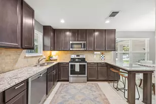 323 Northwood Dr, McKinney, TX 75071 - Photo 9