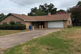 609 S Ross Ave, Mexia, TX 76667 - Photo 11