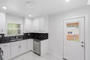 2626 Crest Ave, Dallas, TX 75216 - Photo 11