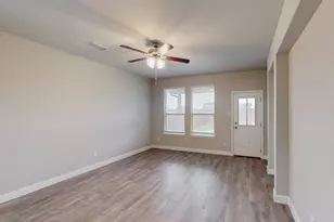 436 Dunmore Dr, Fort Worth, TX 76052 - Photo 5