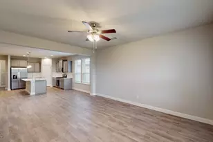 436 Dunmore Dr, Fort Worth, TX 76052 - Photo 7