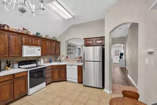 103 Post Oak Dr, Waxahachie, TX 75165 - Photo 5