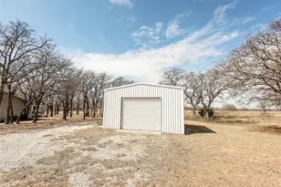 151 Country Club Dr, Nocona, TX 76255 - Photo 5
