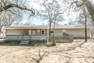 151 Country Club Dr, Nocona, TX 76255 - Photo 23