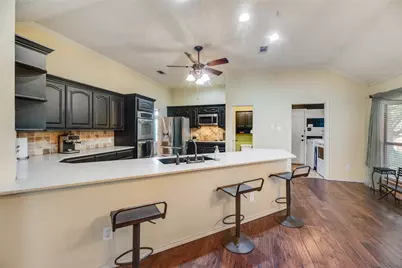 2921 Oak Ridge Drive, Hurst, TX 76054 - Photo 11