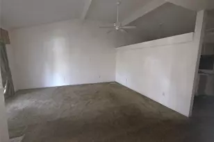 1908 Brookview Dr, Arlington, TX 76010 - Photo 3