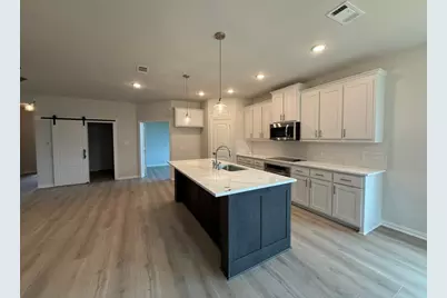 2200 Castle Rock Lane, Weatherford, TX 76087 - Photo 3