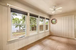 105 Casas Del Sur St, Granbury, TX 76049 - Photo 21